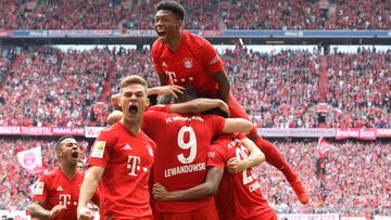 Image shows the rejoicing of Joshua Kimmich and David Alaba (Bayern).