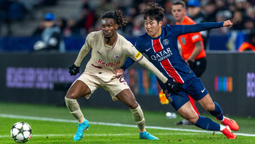 © Wolfgang Kofler Bild zeigt Daouda Guindo (RBS) and Lee Kang-In (PSG)