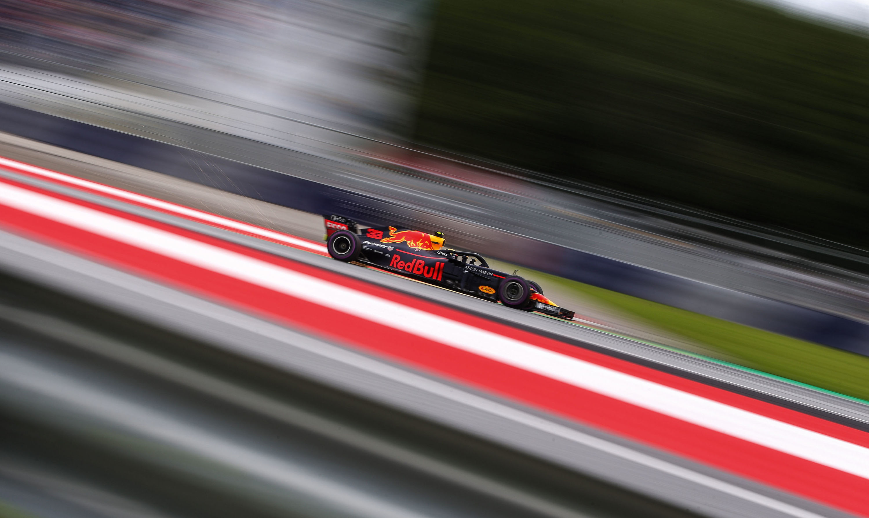 Foto von Spielberg in Österreich 2018 von Max Verstappen. 